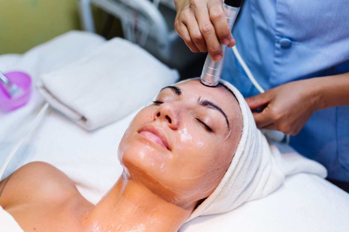 Hydra Facial